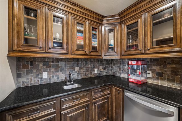 21010 Kings River Point Drive, Kingwood, TX 77346