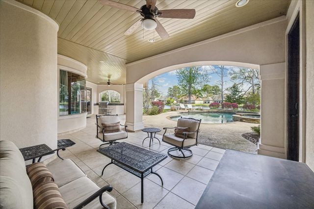 21010 Kings River Point Drive, Kingwood, TX 77346