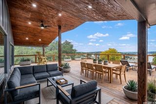 519 Glenn Dr, Canyon Lake, TX 78133