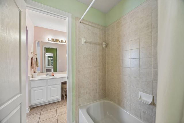 5718 Brennan Ridge Lane, Katy, TX 77450