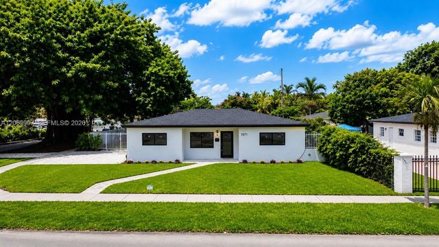 1571 NW 132nd St, Miami, FL 33167