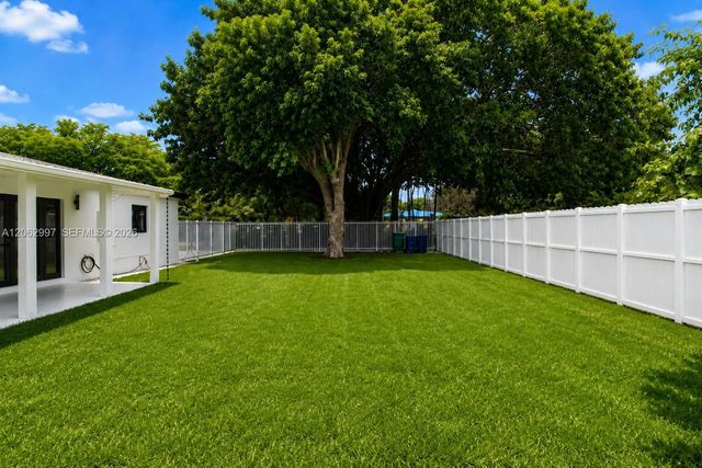 1571 NW 132nd St, Miami, FL 33167