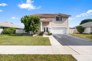 520 Sumter Ave, Davie, FL 33325