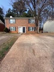 1846 Sturgeon Road, Buford, GA 30518