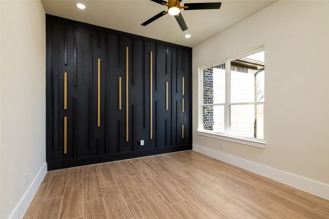 544 High Tower Lane, Granbury, TX 76049