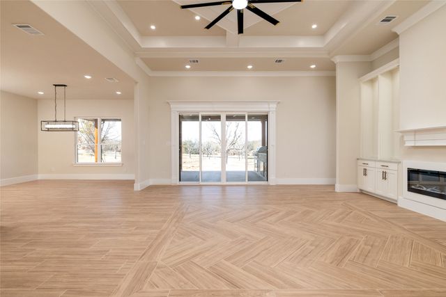 544 High Tower Lane, Granbury, TX 76049