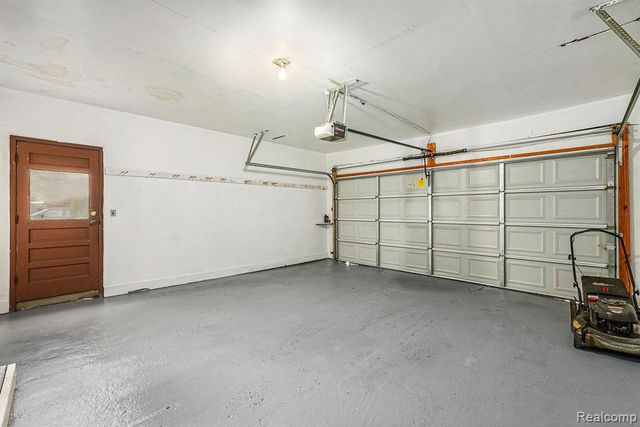 29229 Van Laan Drive, Warren, MI 48092