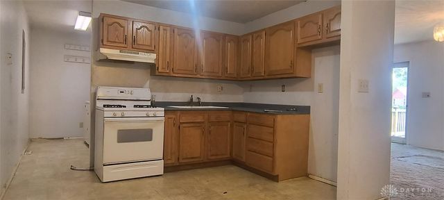29 Elm Street, Jamestown Vlg, OH 45335