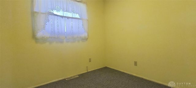 29 Elm Street, Jamestown Vlg, OH 45335