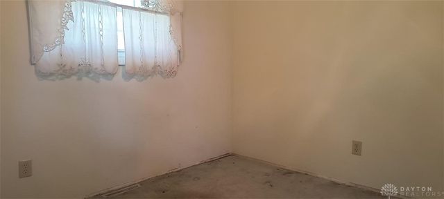 29 Elm Street, Jamestown Vlg, OH 45335