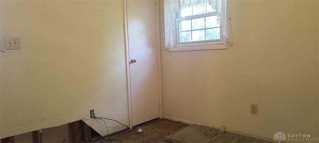 29 Elm Street, Jamestown Vlg, OH 45335