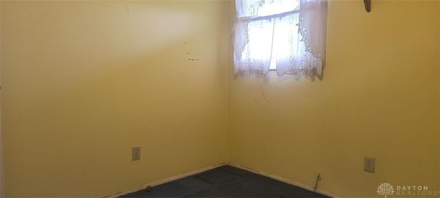 29 Elm Street, Jamestown Vlg, OH 45335