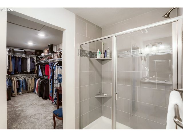 1464 18TH Ave, Forest Grove, OR 97116