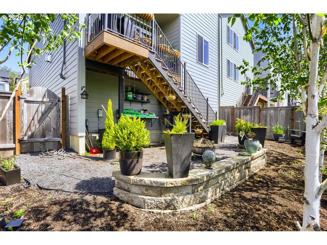 1464 18TH Ave, Forest Grove, OR 97116