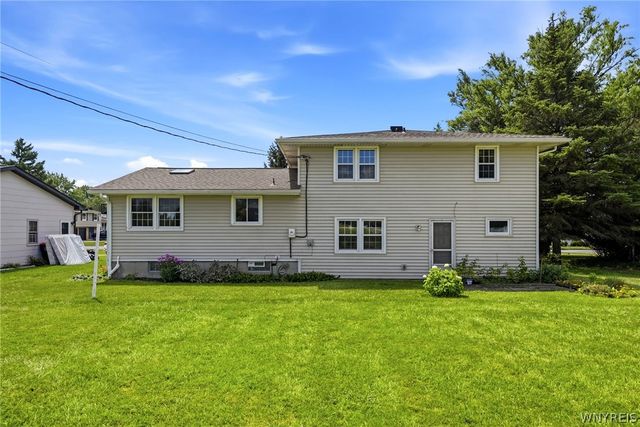 82 Impala Parkway, Lancaster, NY 14086