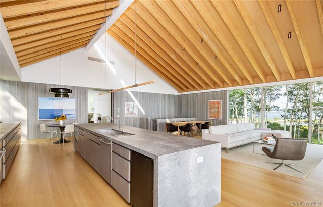 47L S Ferry Road, Shelter Island, NY 11964