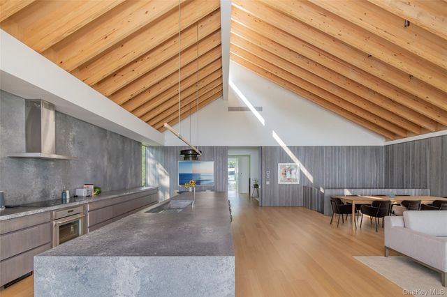 47L S Ferry Road, Shelter Island, NY 11964