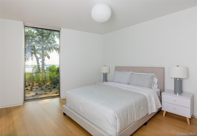 47L S Ferry Road, Shelter Island, NY 11964