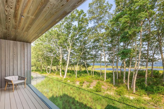 47L S Ferry Road, Shelter Island, NY 11964