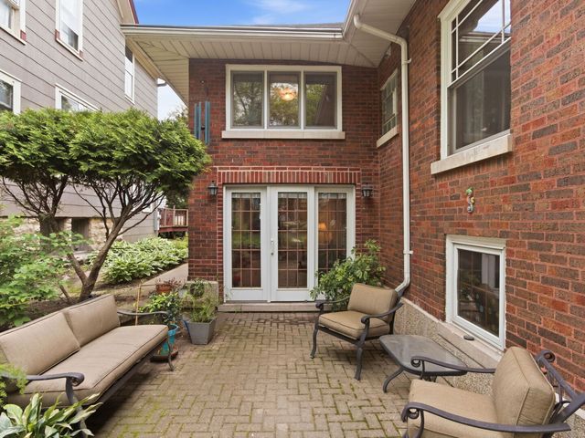 234 Franklin Avenue, River Forest, IL 60305