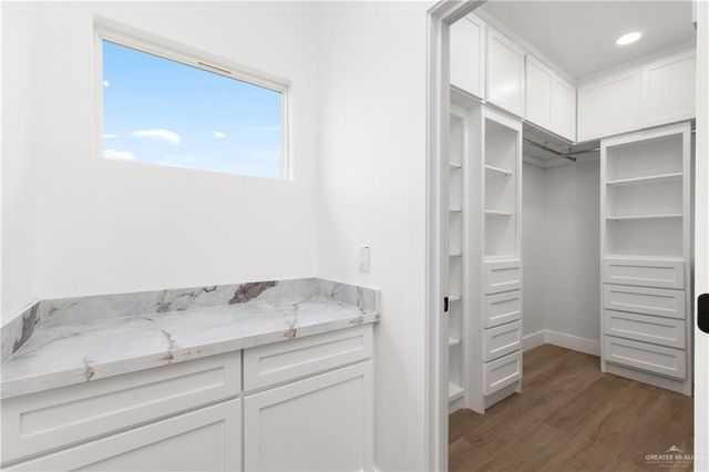 9517 Lake John Court, Los Fresnos, TX 78566