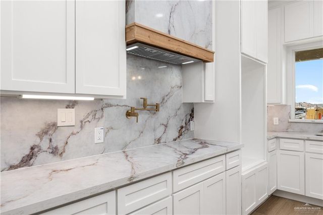 9517 Lake John Court, Los Fresnos, TX 78566