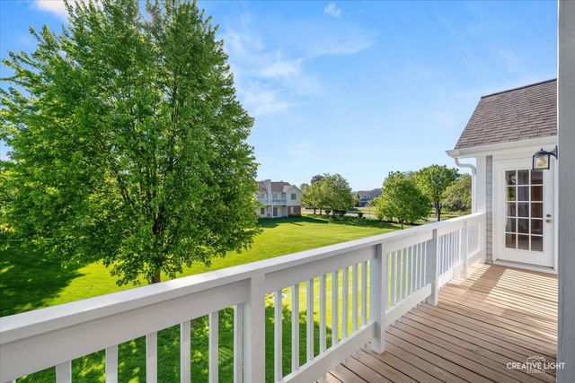 868 Quin Court 201, Naperville, IL 60563