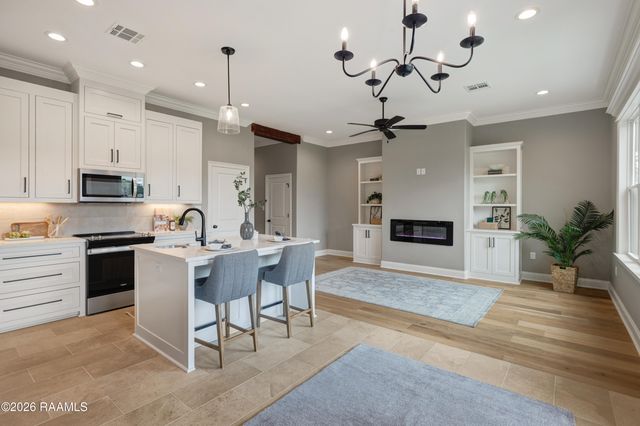 106 Mary Ann Drive, Lafayette, LA 70507