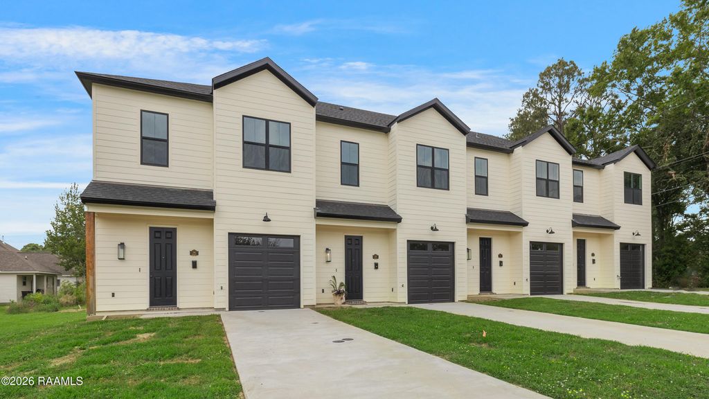 106 Mary Ann Drive, Lafayette, LA 70507