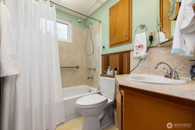 2430 197th Place SW, Lynnwood, WA 98036