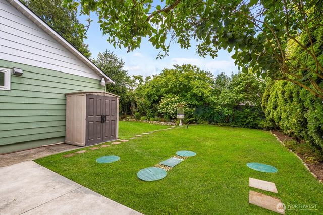 2430 197th Place SW, Lynnwood, WA 98036
