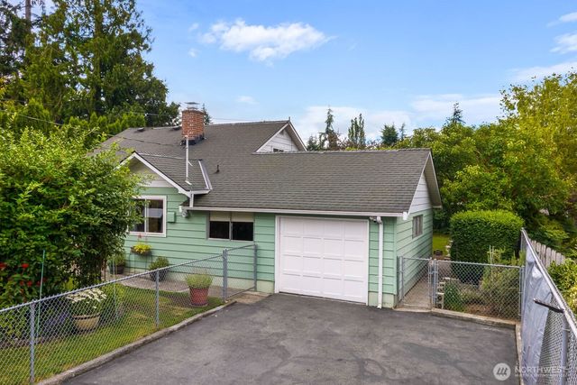 2430 197th Place SW, Lynnwood, WA 98036