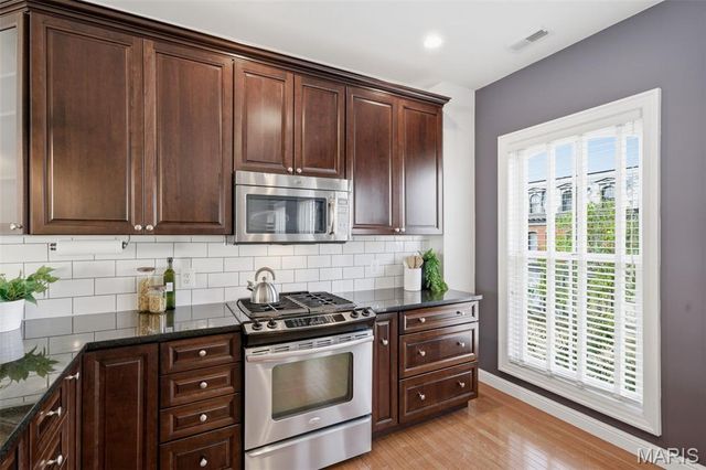 1912 Park Avenue C, St Louis, MO 63104