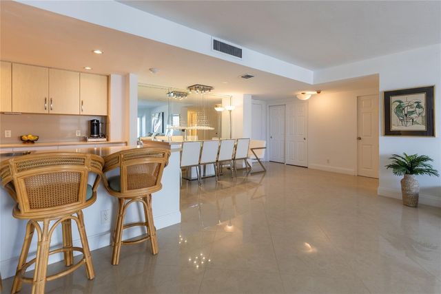 2100 S Ocean Drive 7CD, Fort Lauderdale, FL 33316