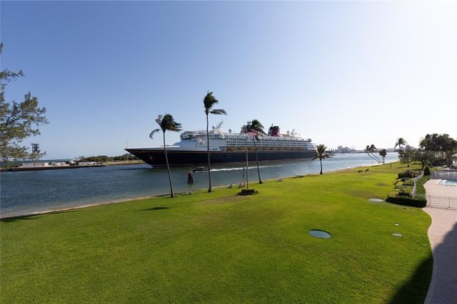 2100 S Ocean Drive 7CD, Fort Lauderdale, FL 33316