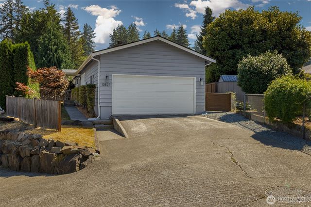 10527 Beardslee Boulevard, Bothell, WA 98011