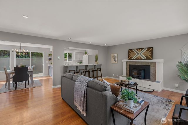 10527 Beardslee Boulevard, Bothell, WA 98011