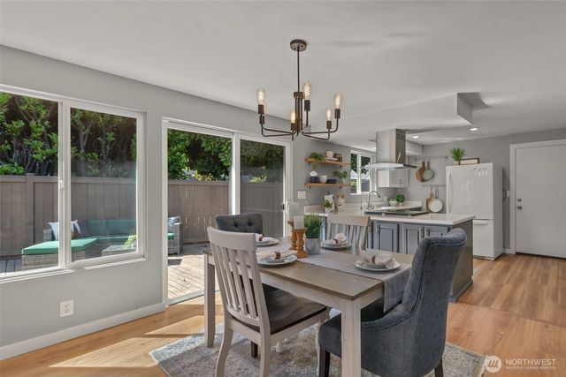 10527 Beardslee Boulevard, Bothell, WA 98011