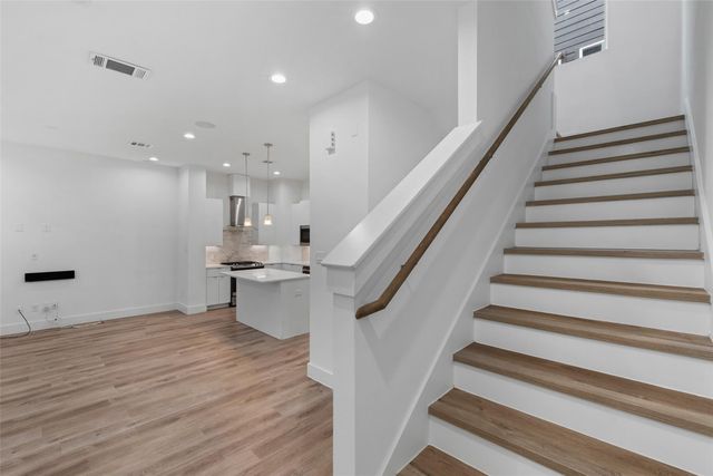 513 Schweikhardt Street, Houston, TX 77020