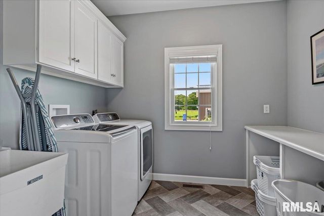 15059 A Kent Street, Athens, IL 62613