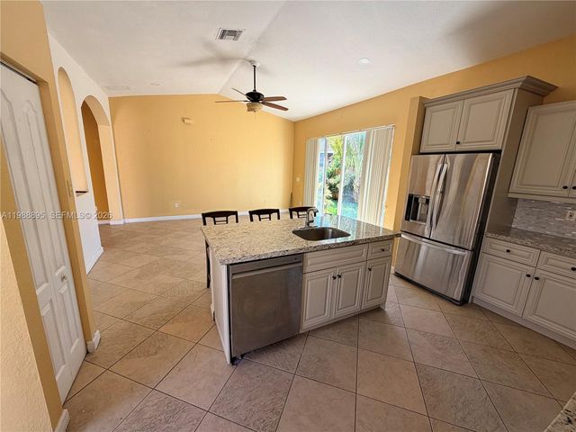 4110 NE 22nd Ct, Homestead, FL 33033