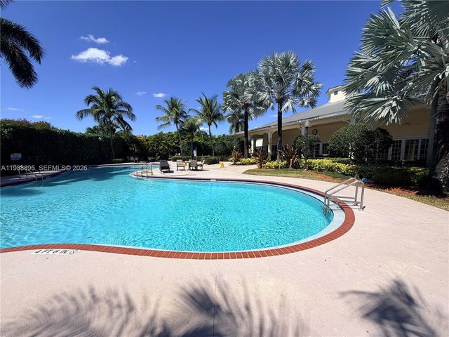 4110 NE 22nd Ct, Homestead, FL 33033