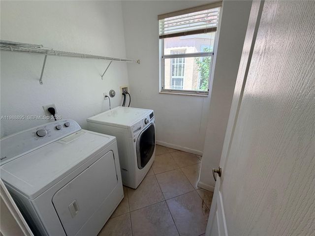 4110 NE 22nd Ct, Homestead, FL 33033