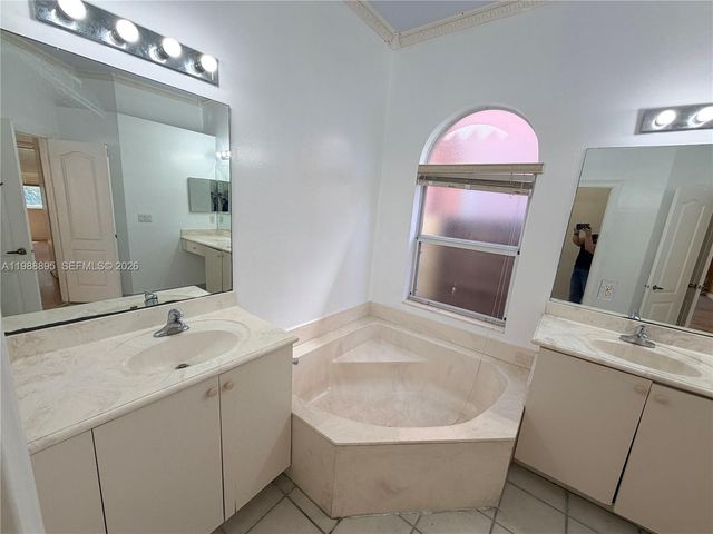 4110 NE 22nd Ct, Homestead, FL 33033