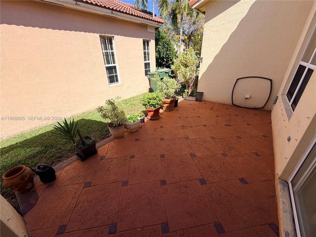 4110 NE 22nd Ct, Homestead, FL 33033