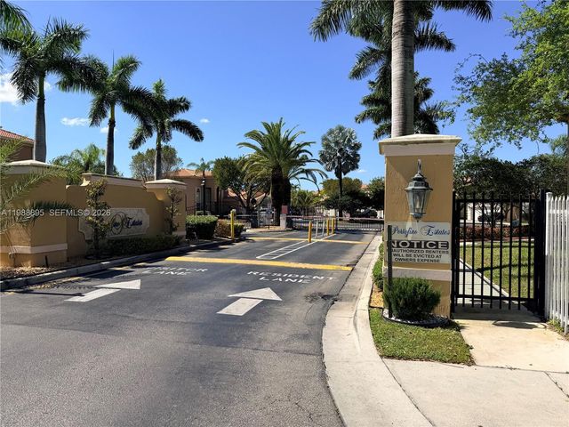 4110 NE 22nd Ct, Homestead, FL 33033