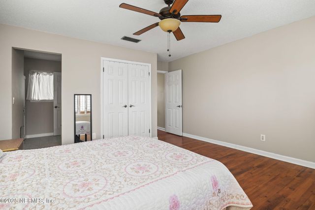 1107 1ST Street S B, Jacksonville Beach, FL 32250