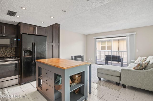 1107 1ST Street S B, Jacksonville Beach, FL 32250