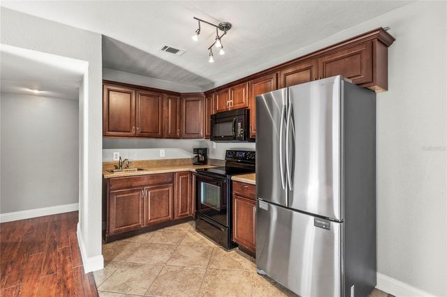 2547 N ALAFAYA TRAIL 92, Orlando, FL 32826