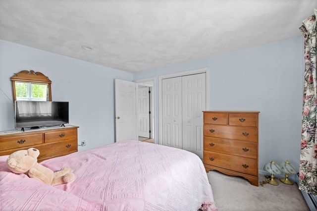 7 Nells Pond Rd, Lynn, MA 01904